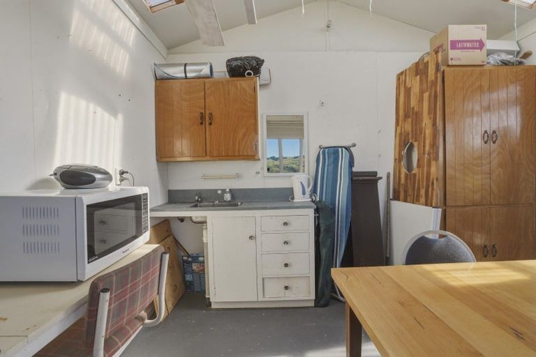 Photo of property in 11 Monowai Road, Ravensbourne, Dunedin, 9022