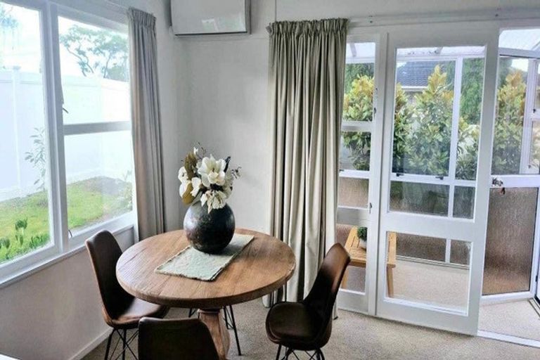 Photo of property in 394a Devonport Road, Tauranga South, Tauranga, 3112