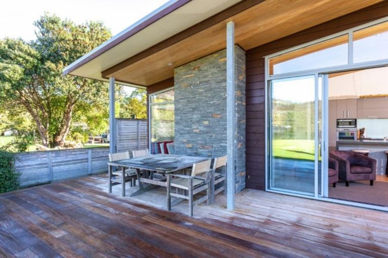 Photo of property in 111 Apperly Street, Whangamata, 3620