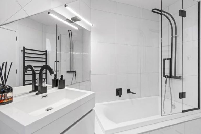 Photo of property in 2/36 Edgeware Road, St Albans, Christchurch, 8014