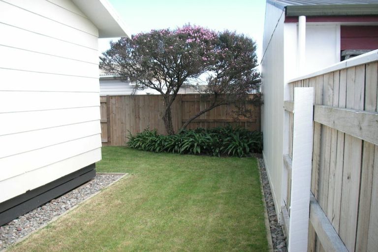 Photo of property in 63 Hillcrest Drive, Kelvin Grove, Palmerston North, 4414