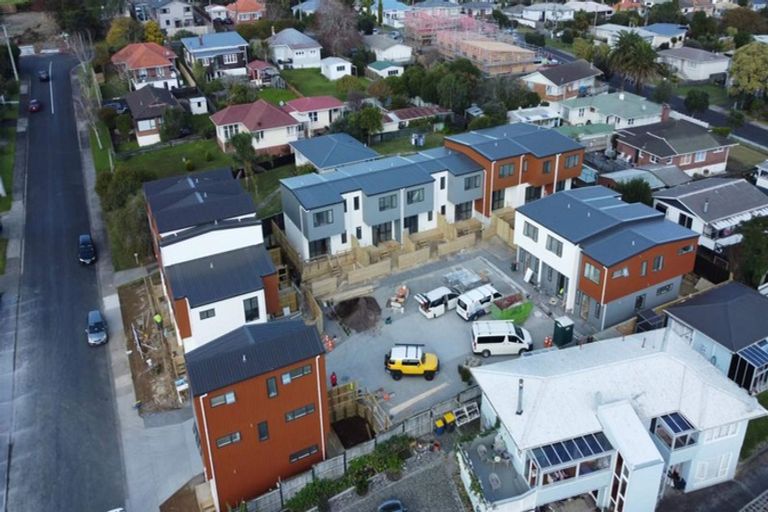 Photo of property in 11/6 Kereru Street, Henderson, Auckland, 0612