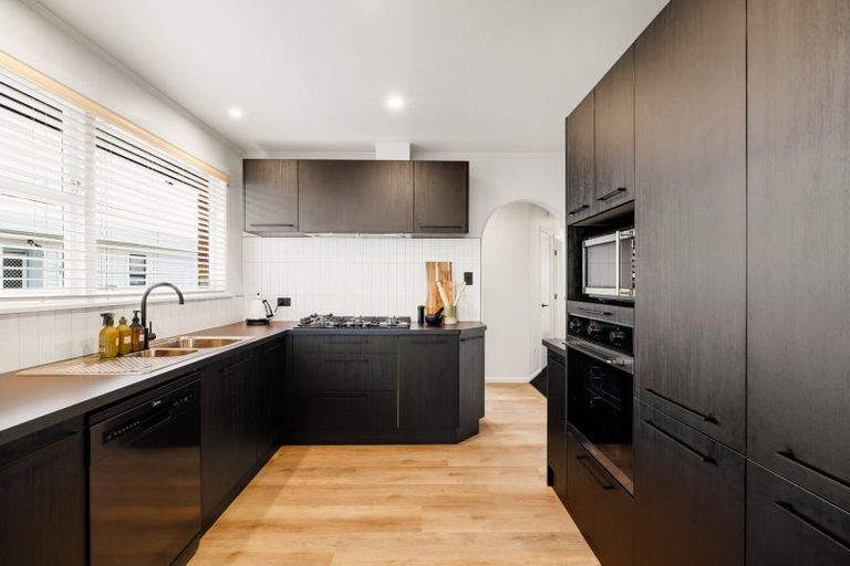 Photo of property in 121 Bryant Road, St Andrews, Hamilton, 3200