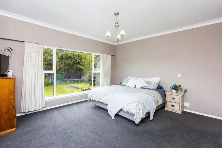 Photo of property in 73 Kamahi Street, Stokes Valley, Lower Hutt, 5019