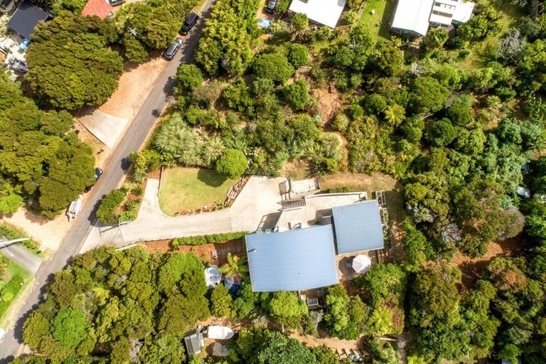 Photo of property in 12 Makora Avenue, Oneroa, Waiheke Island, 1081