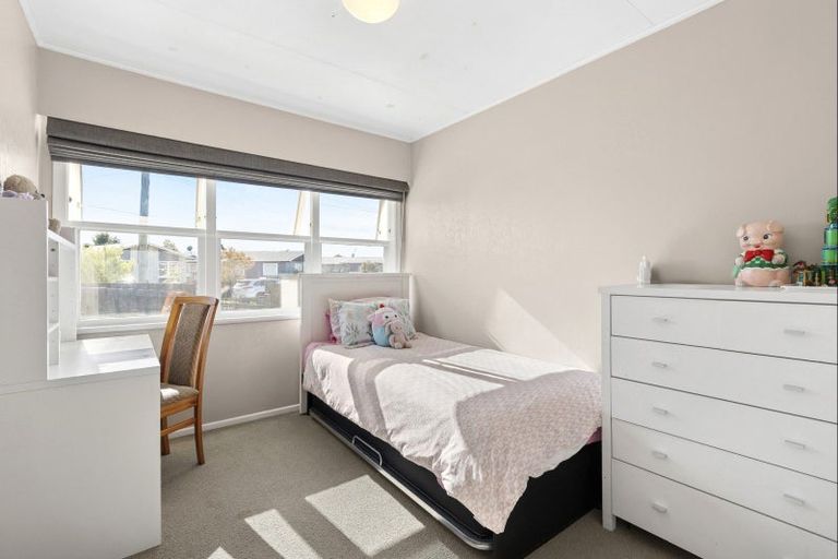 Photo of property in 70 Mears Road, St Andrews, Hamilton, 3200