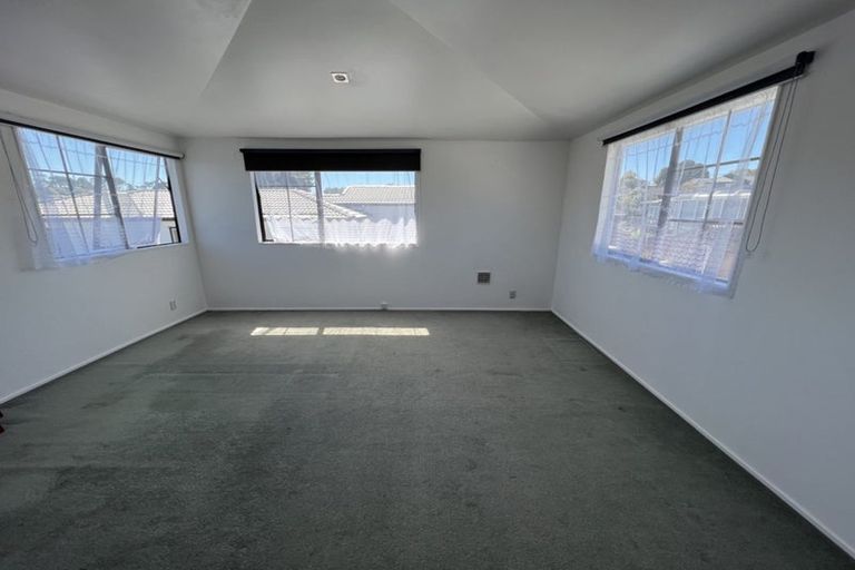 Photo of property in 2/7 Pax Avenue, Forrest Hill, Auckland, 0620