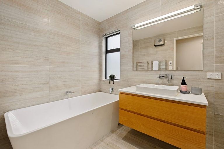 Photo of property in 5 Packhorse Lane, Arthurs Point, Queenstown, 9371