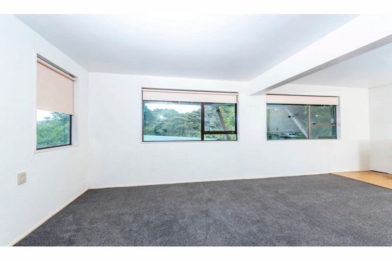 Photo of property in 13 Mceldowney Road, Titirangi, Auckland, 0604
