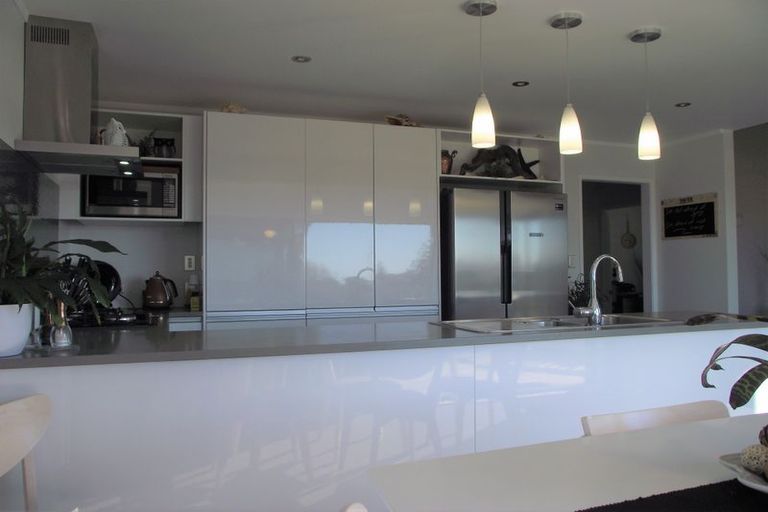 Photo of property in 30 Reo Crescent, Waihi Beach, 3611