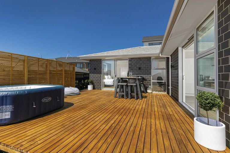 Photo of property in 4 Kiwa Crescent, Gulf Harbour, Whangaparaoa, 0930