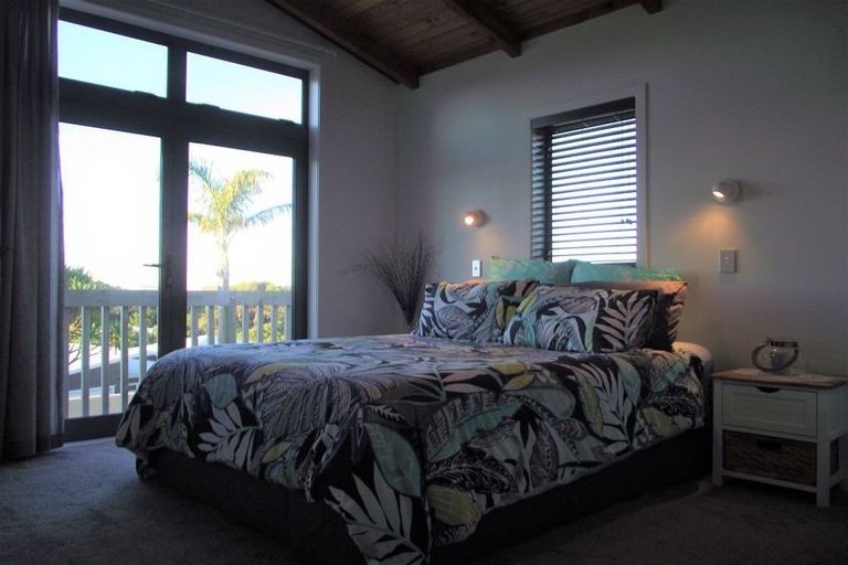 Photo of property in 30 Reo Crescent, Waihi Beach, 3611