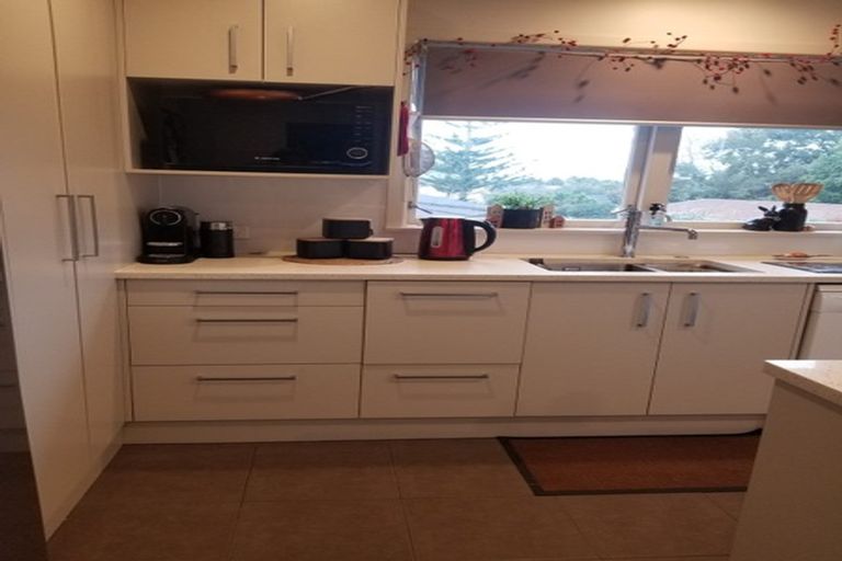 Photo of property in 145 Hutchinsons Road, Bucklands Beach, Auckland, 2014