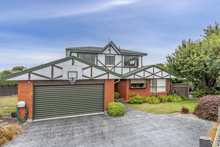 Photo of property in 10a Geraldo Place, Russley, Christchurch, 8042