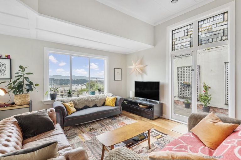 Photo of property in 35 Central Terrace, Kelburn, Wellington, 6012