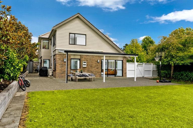 Photo of property in 1 Birchwood Grove, Greenhithe, Auckland, 0632