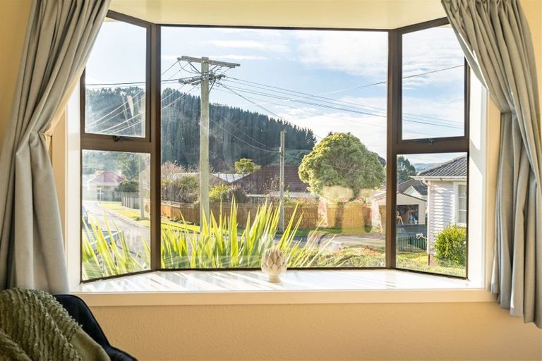 Photo of property in 12 Freyberg Avenue, Sawyers Bay, Port Chalmers, 9023