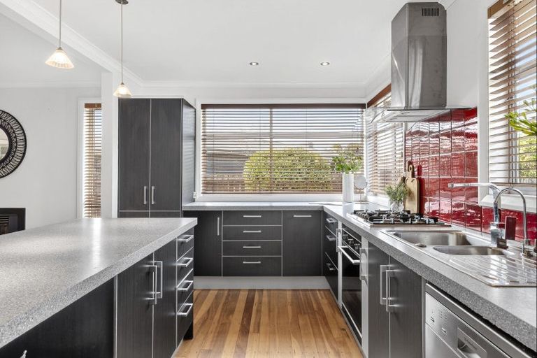 Photo of property in 33 Byron Street, Leamington, Cambridge, 3432