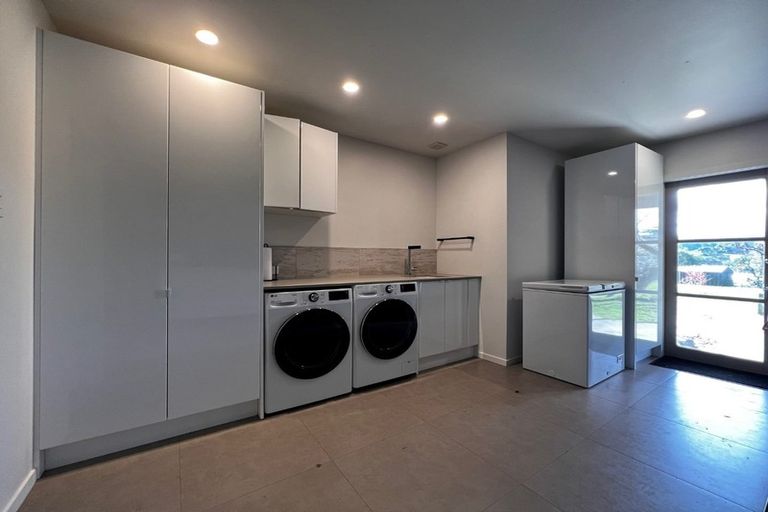 Photo of property in 24 Beach Haven Road, Beach Haven, Auckland, 0626