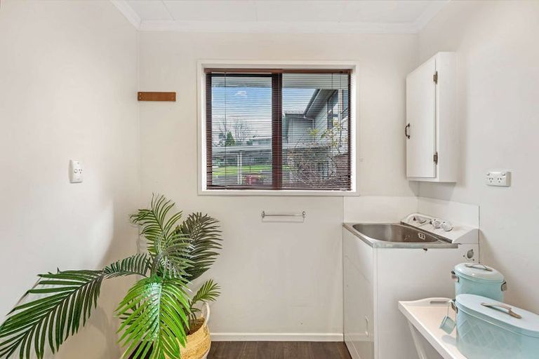 Photo of property in 5 Rangeview Place, Feilding, 4702