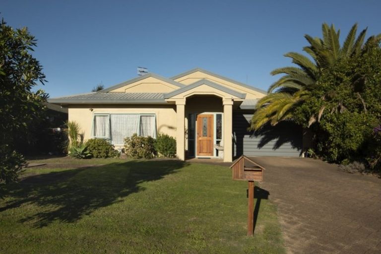Photo of property in 61 Blake Boulevard, Papamoa Beach, Papamoa, 3118