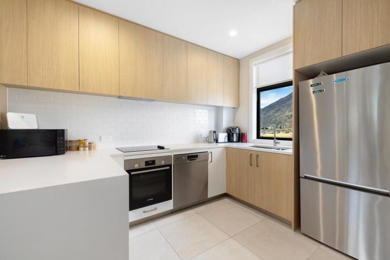 Photo of property in 14 O'meara Street, Frankton, Queenstown, 9300