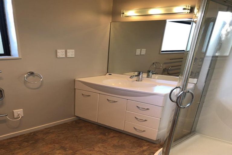 Photo of property in 15 Fenchurch Grove, Stokes Valley, Lower Hutt, 5019