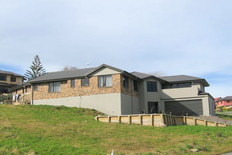 Photo of property in 11 Palm Grove Drive, Western Heights, Hamilton, 3200