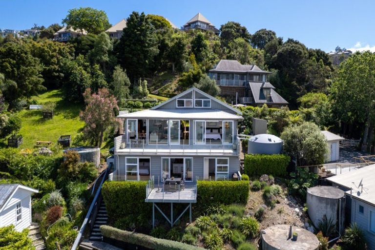 Photo of property in 27 Wellington Street, Russell, 0202