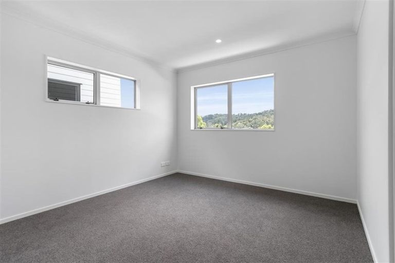 Photo of property in 36 Vincent Mcgrath Crescent, Swanson, Auckland, 0614
