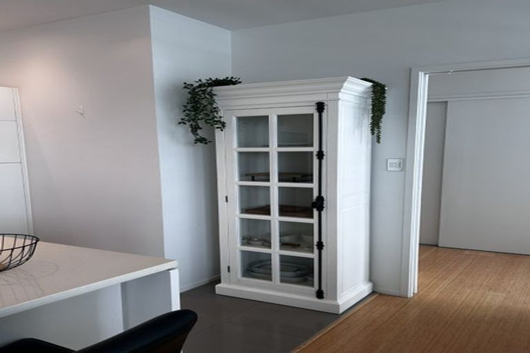 Photo of property in Sentinel Apartments, 402/3 Northcroft Street, Takapuna, Auckland, 0622