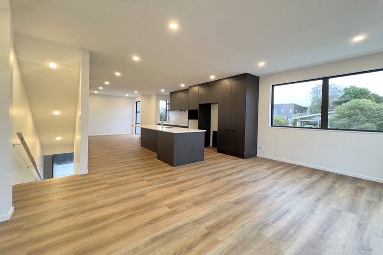 Photo of property in 3 Wilbur Place, Pakuranga Heights, Auckland, 2010