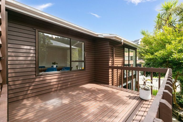 Photo of property in 61 Amapur Drive, Khandallah, Wellington, 6035