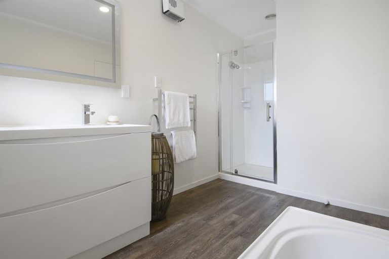 Photo of property in 3b Russell Place, Brookfield, Tauranga, 3110