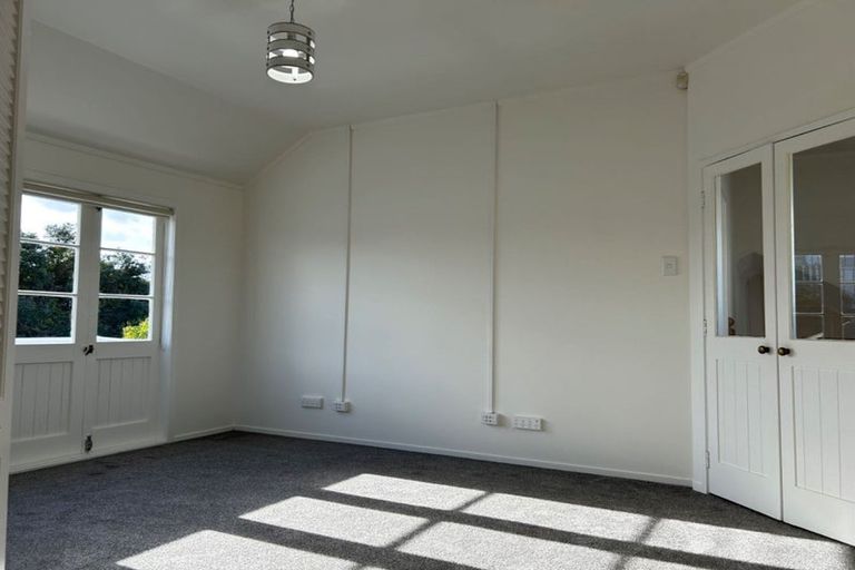 Photo of property in 35 Anzac Street, Takapuna, Auckland, 0622