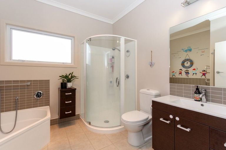 Photo of property in 28 Beach Street, Fitzroy, New Plymouth, 4312