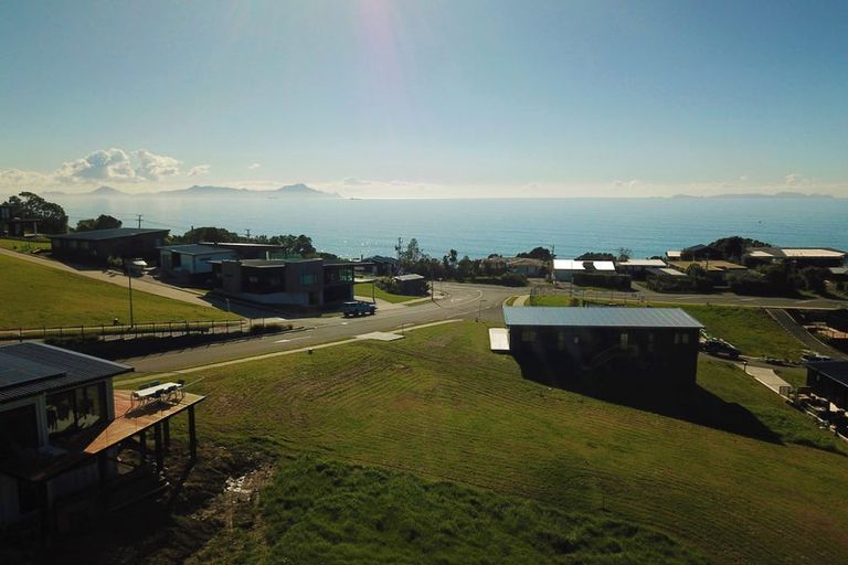 Photo of property in 7 Blue Moon Rise, Langs Beach, 0582