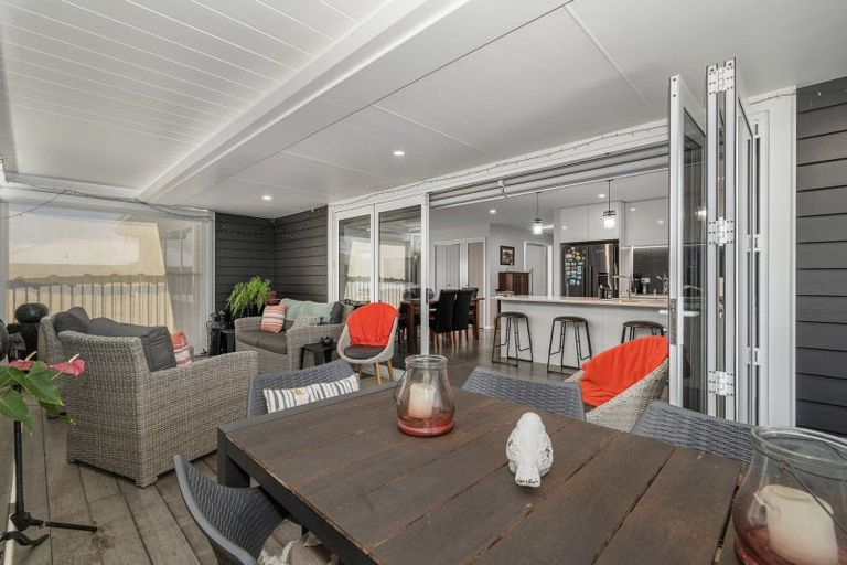 Photo of property in 12 Saint Thomas Avenue, Pyes Pa, Tauranga, 3112