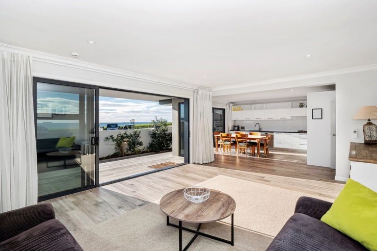 Photo of property in 157 Marine Parade, Mount Maunganui, 3116
