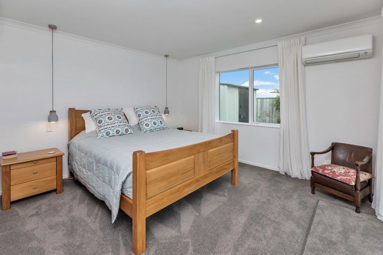 Photo of property in 40 Kowi Lakes Drive, One Tree Point, 0118