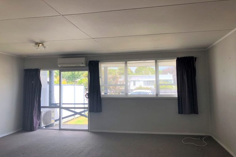 Photo of property in 3a Montgomery Street, Levin, 5510