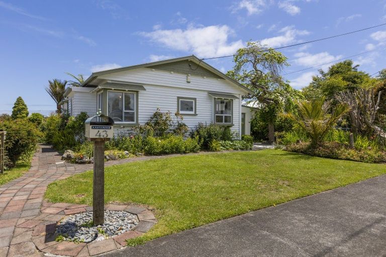 Photo of property in 43 Dorset Avenue, Westown, New Plymouth, 4310