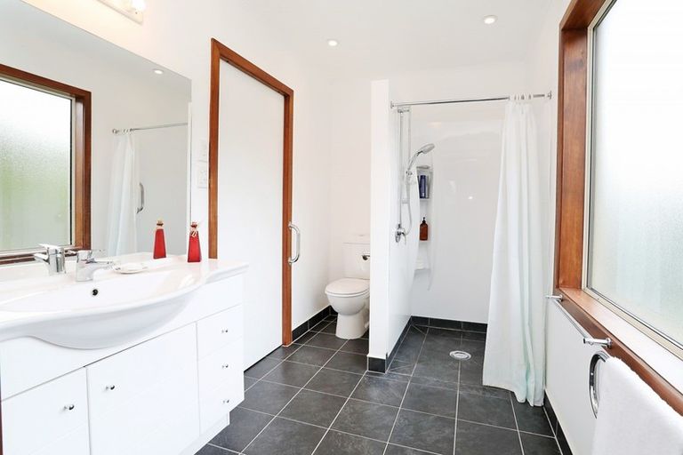 Photo of property in 60 Hillary Street, Winton, 9720