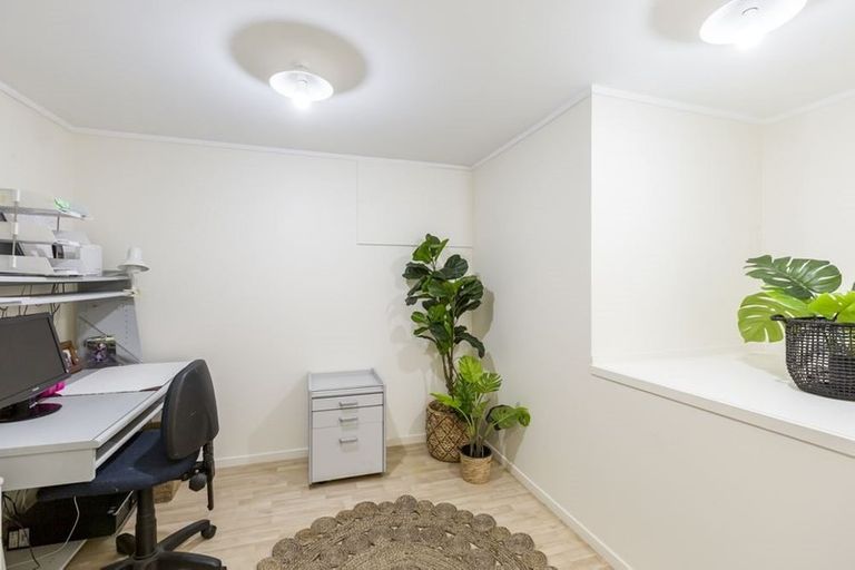 Photo of property in 1/14 Beechwood Road, Rothesay Bay, Auckland, 0630