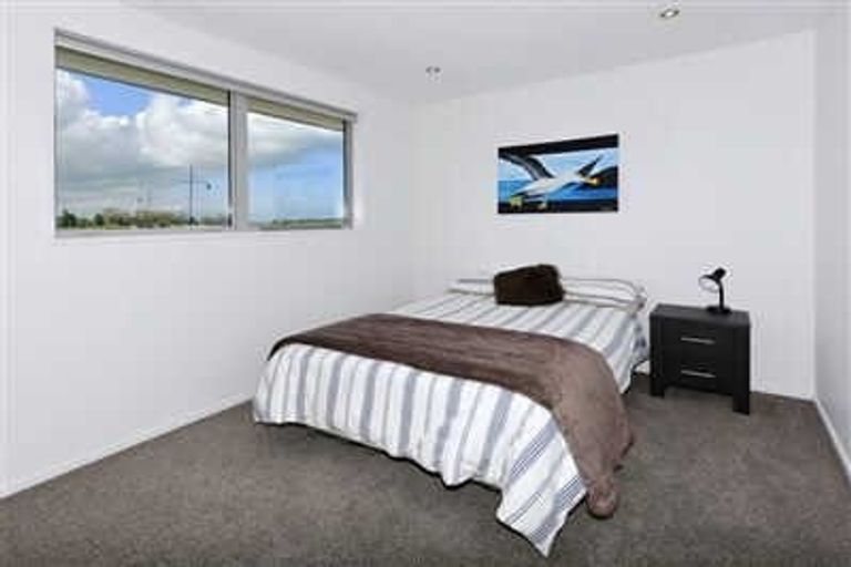 Photo of property in 39 Lakeside Drive, Pegasus, 7612