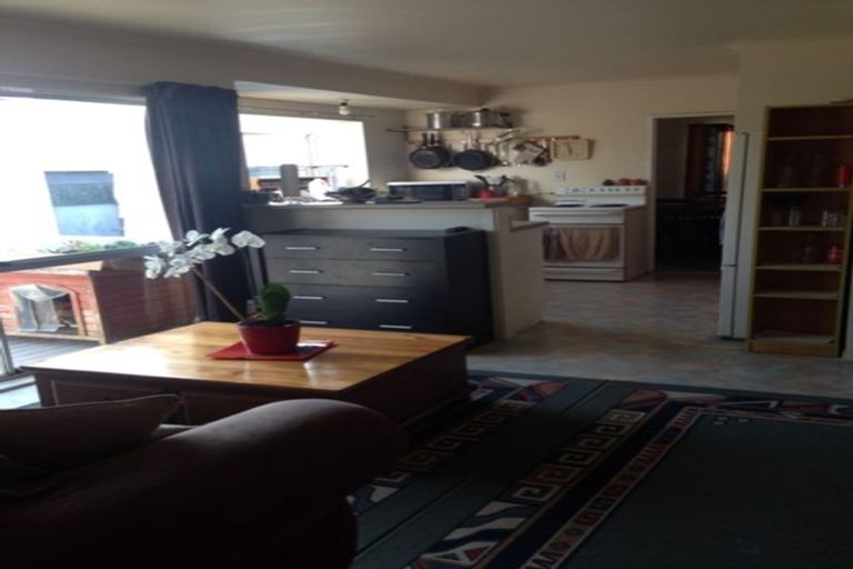 Photo of property in 1090 Kaipara Coast Highway, Kaukapakapa, 0873