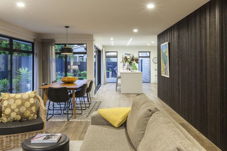 Photo of property in 67 Mays Road, St Albans, Christchurch, 8052