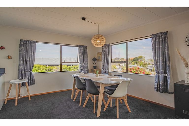 Photo of property in 11 Temple Crescent, Gleniti, Timaru, 7910