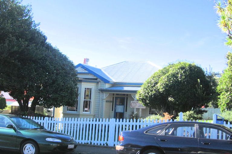 Photo of property in 27 Dr Taylor Terrace, Johnsonville, Wellington, 6037