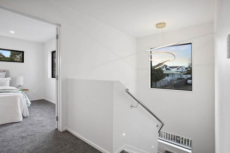 Photo of property in 363d Bucklands Beach Road, Bucklands Beach, Auckland, 2012